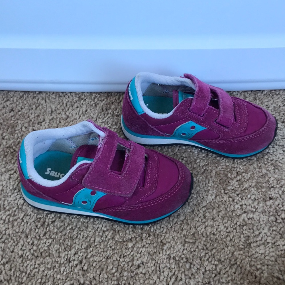 saucony toddler size 7 jazz shoe